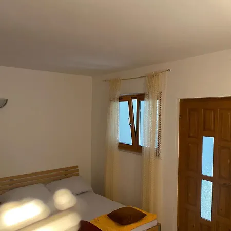 Apartment Apartman Luka Pogled Na More *
